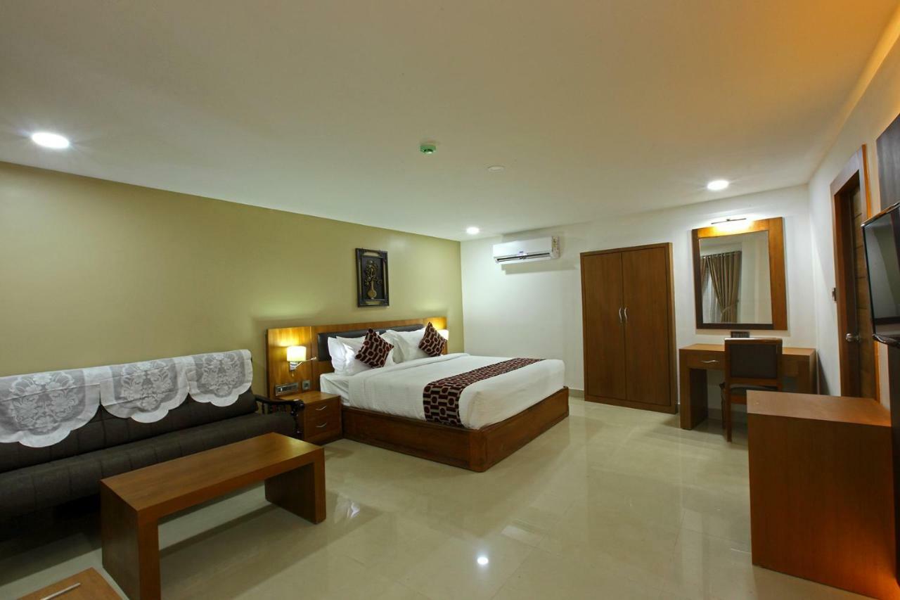 Hotel Rohini International Kallār Екстериор снимка