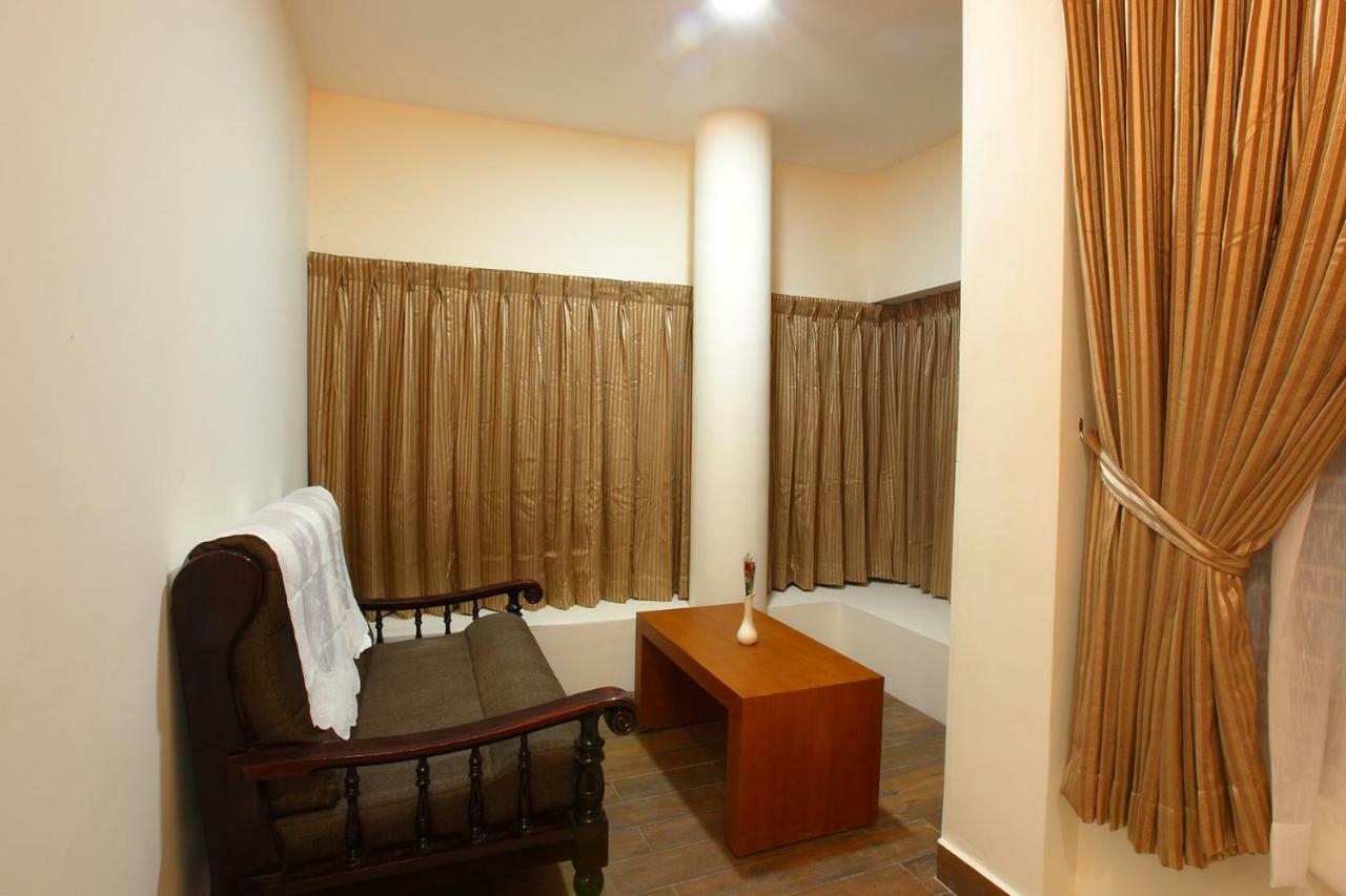 Hotel Rohini International Kallār Екстериор снимка