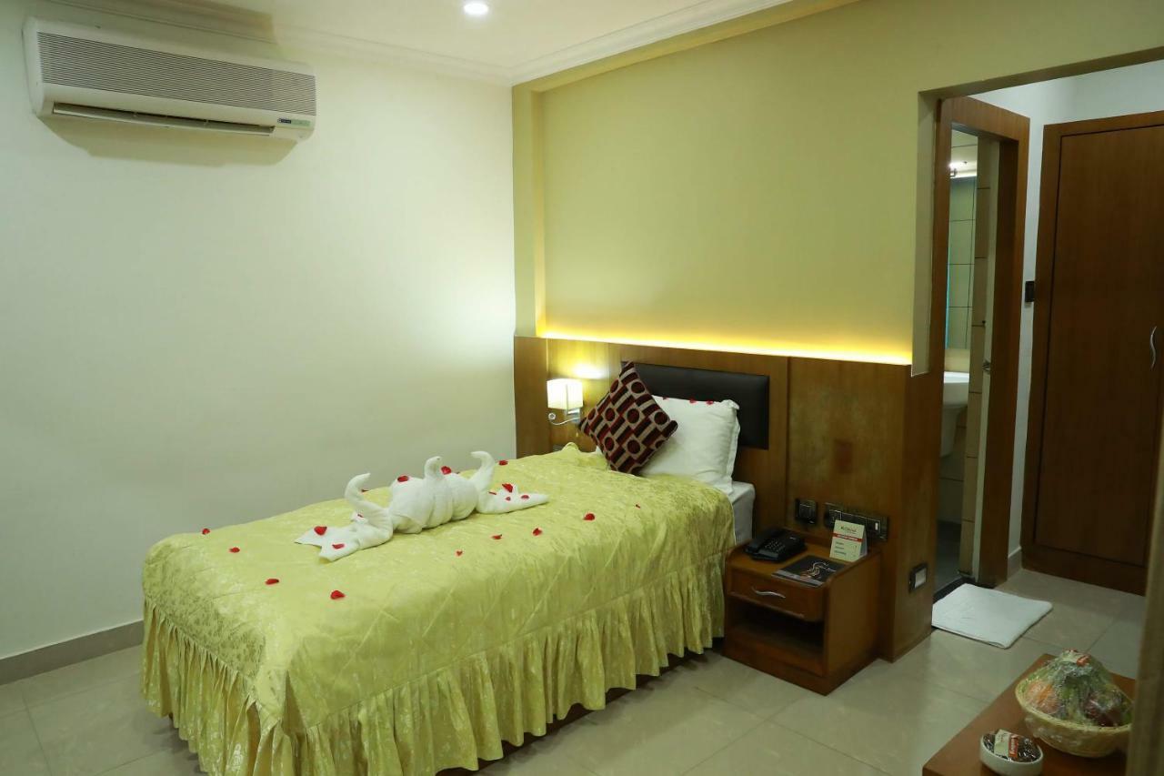 Hotel Rohini International Kallār Екстериор снимка