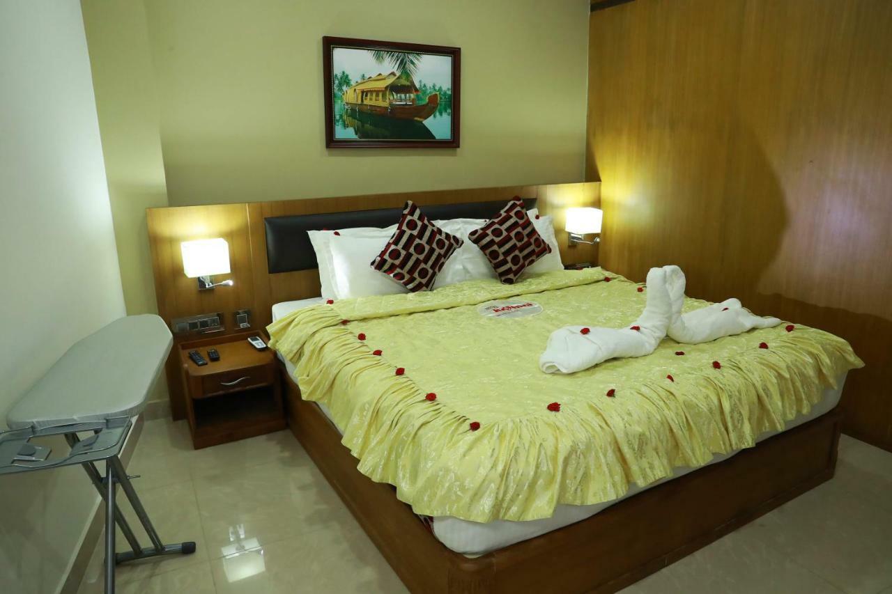 Hotel Rohini International Kallār Екстериор снимка