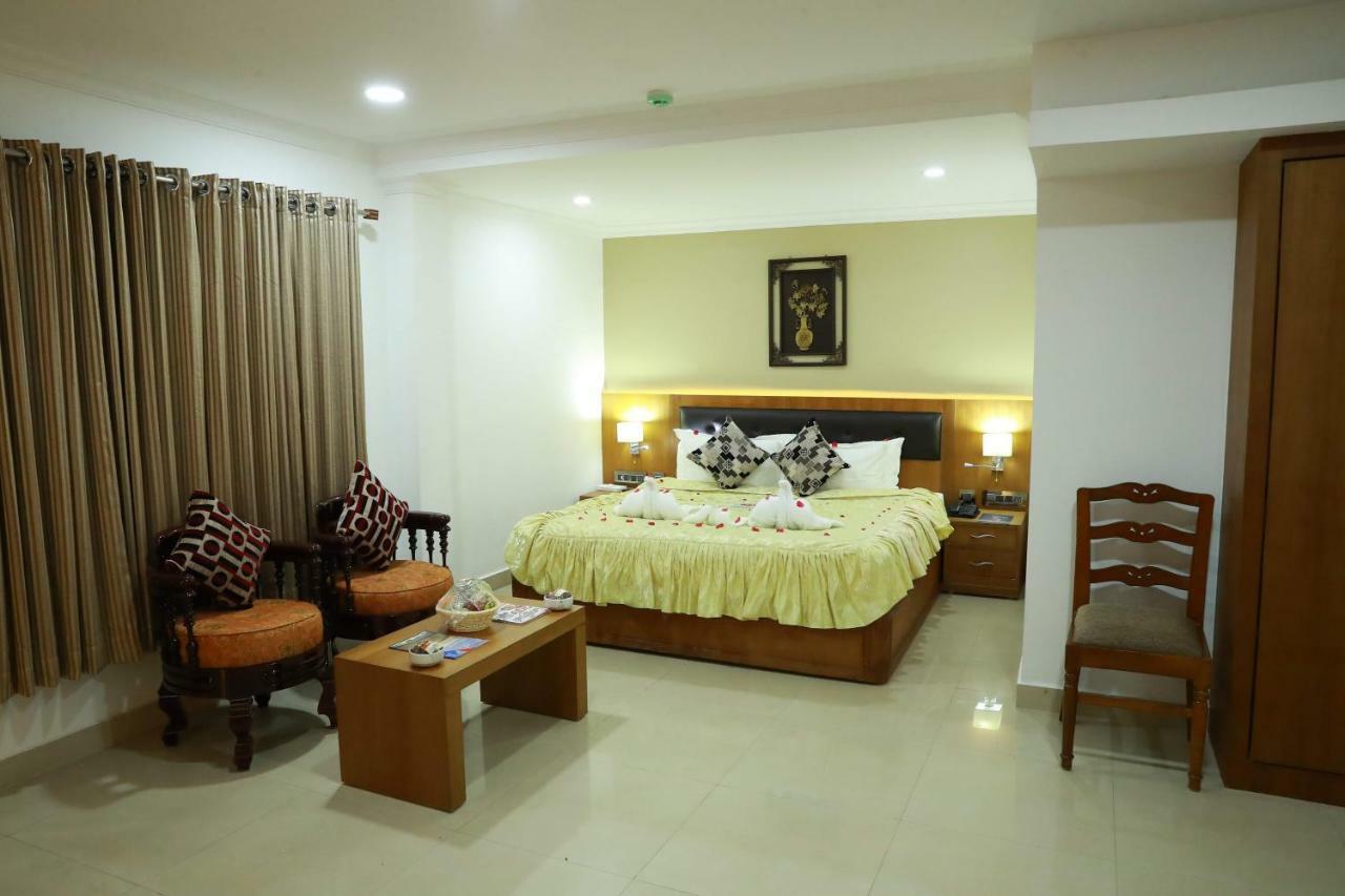Hotel Rohini International Kallār Екстериор снимка