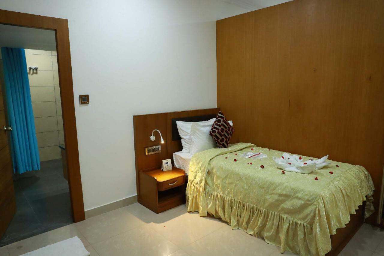 Hotel Rohini International Kallār Екстериор снимка