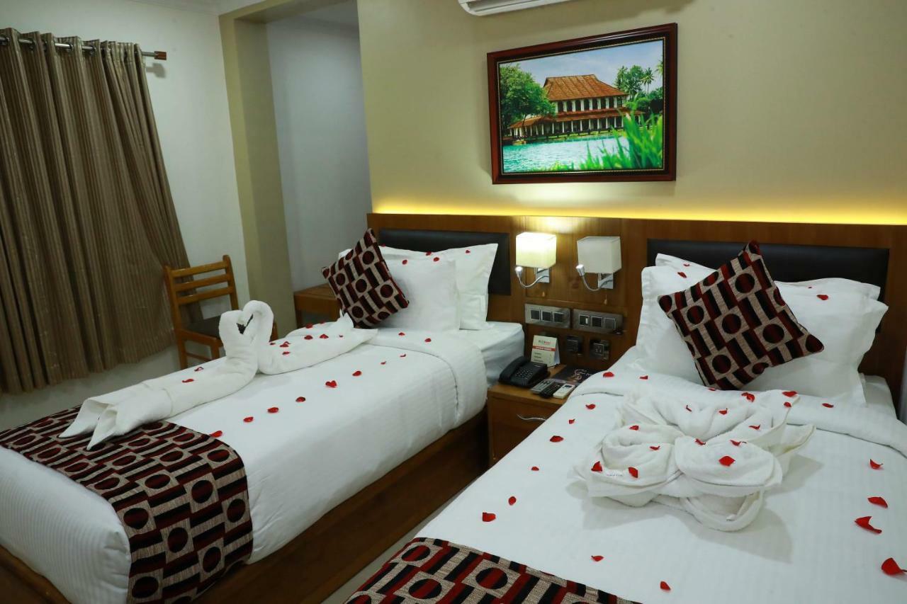 Hotel Rohini International Kallār Екстериор снимка