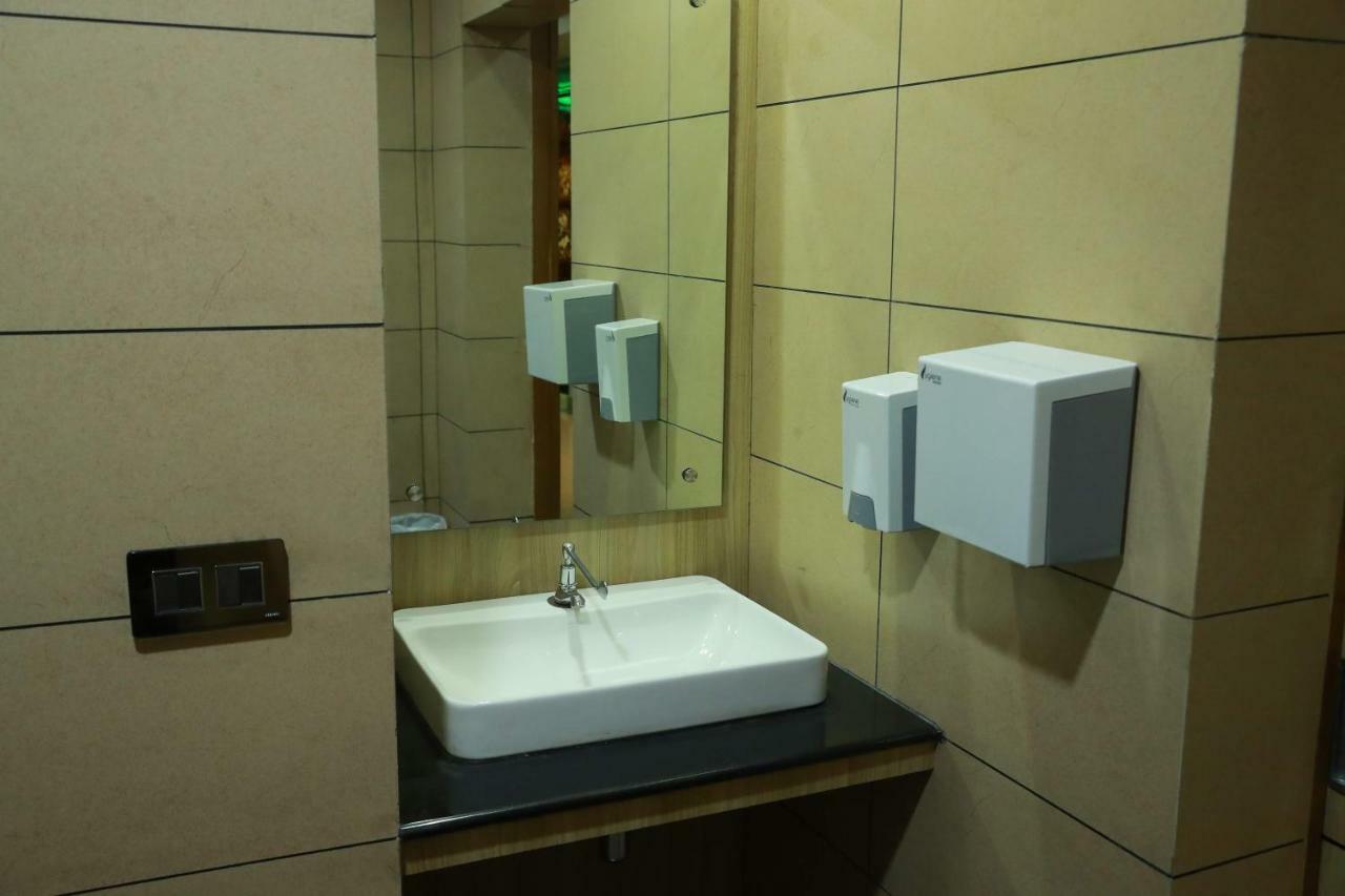 Hotel Rohini International Kallār Екстериор снимка