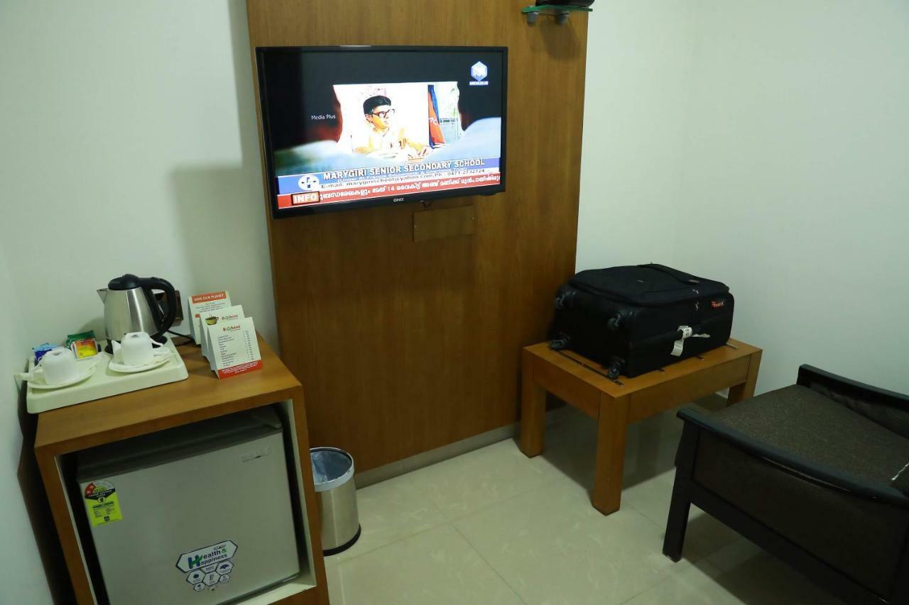 Hotel Rohini International Kallār Екстериор снимка