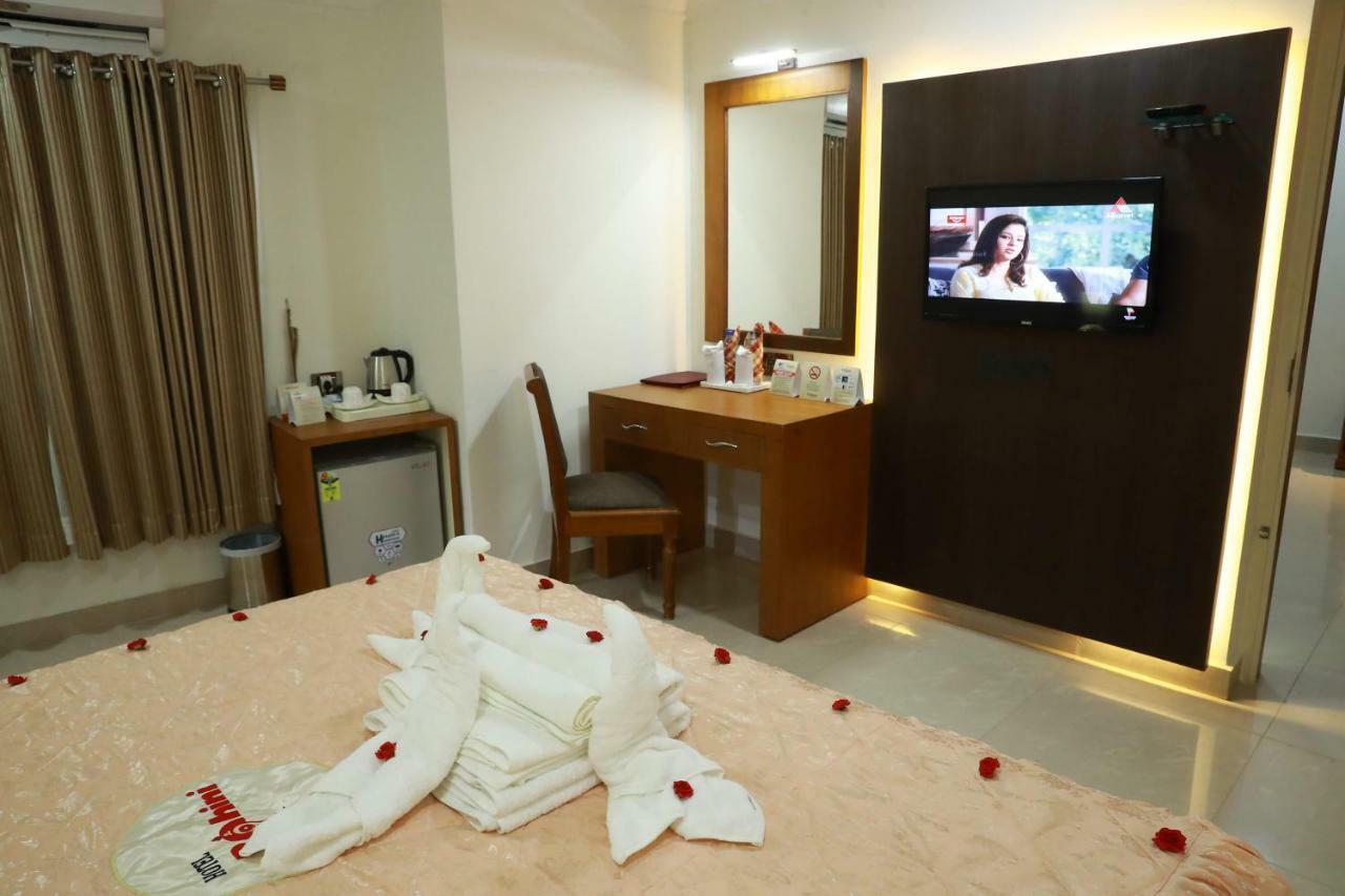 Hotel Rohini International Kallār Екстериор снимка