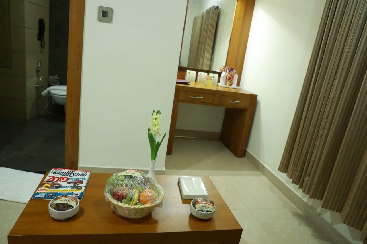 Hotel Rohini International Kallār Екстериор снимка