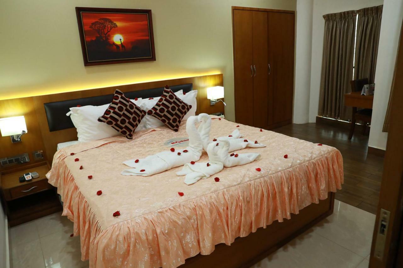 Hotel Rohini International Kallār Екстериор снимка