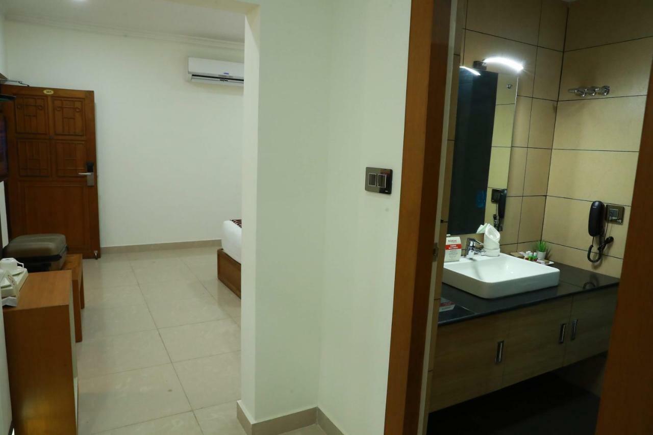 Hotel Rohini International Kallār Екстериор снимка