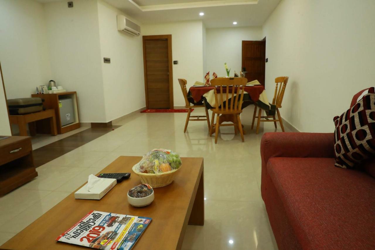 Hotel Rohini International Kallār Екстериор снимка