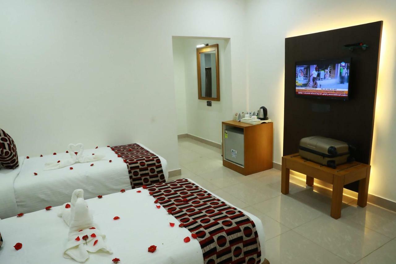 Hotel Rohini International Kallār Екстериор снимка